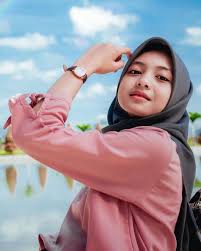 Aisyah Ramadhani — Freelancer Desain Grafis